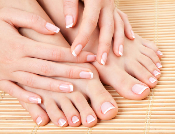 Pose de french semi-permanent + Beauté des pieds flash