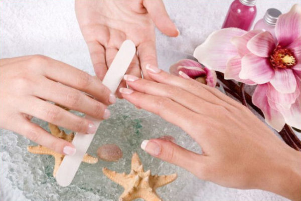Manucurie + pose de vernis
